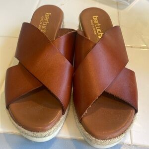 Bertuchi wedge sandal 39/8